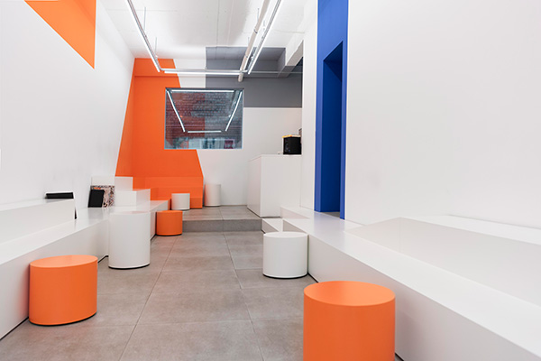 ELEVATEX-modern-coffeehouse-with-contemporary-design